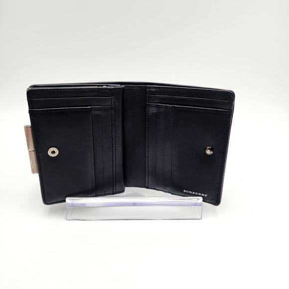 BURBERRY Black embossed patent leather kiss lock compact wallet - Picture 7 of 16